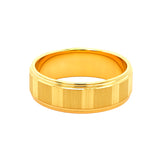 22k Yellow Gold Breathtaking Stunning Wedding Band Ring measuring 9.5 x 6mm  thickness