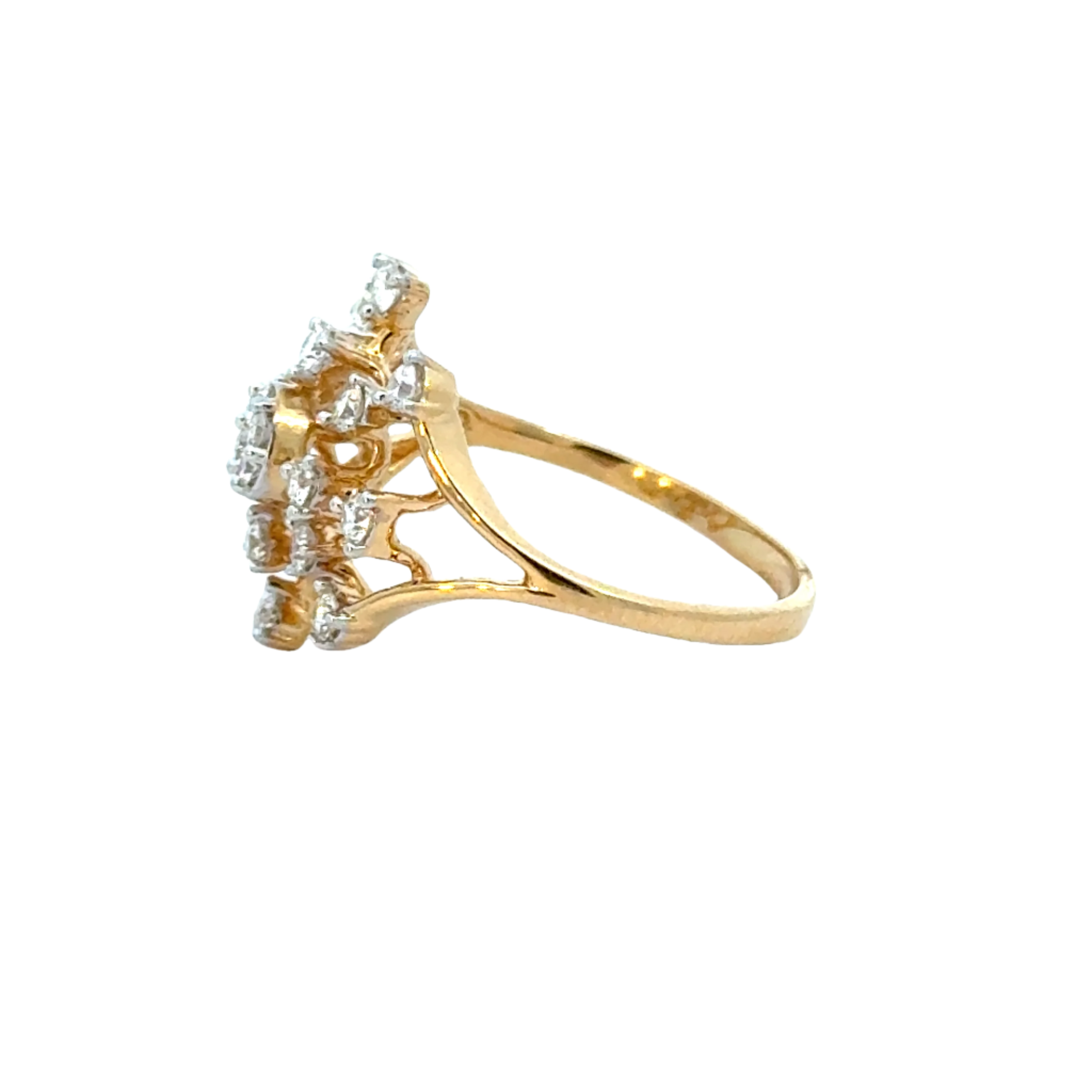 18k Yellow Gold and Diamond Fancy Ring in size 5.5 and total gold weight of 2.71g