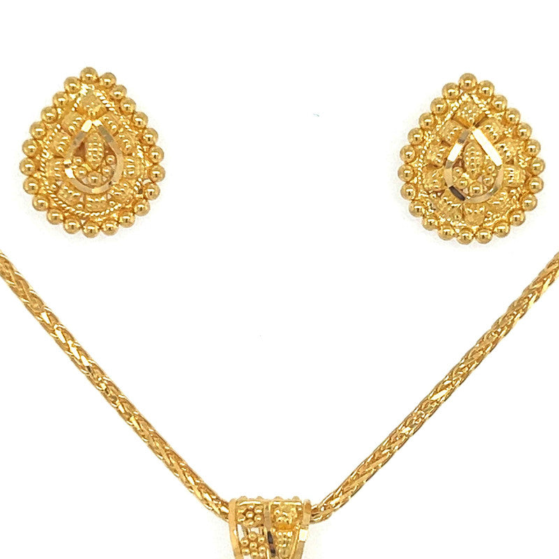 22K Gold Teardrop Pendant and Earring Set