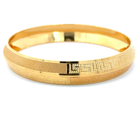 22k Yellow Gold Mens Kada measuring 12mm thickness x 2.1 inch length