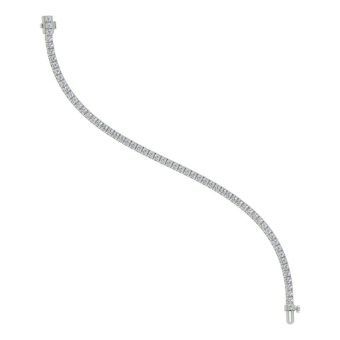 18k White Gold and Diamond Tennis measuring 7 inches length and total gold weight of 12.42g