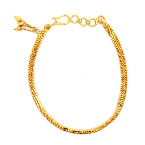 22k Yellow Gold Versatile Minimalistic Chain Bracelet measuring 4mm thickness x 7.5 inch length