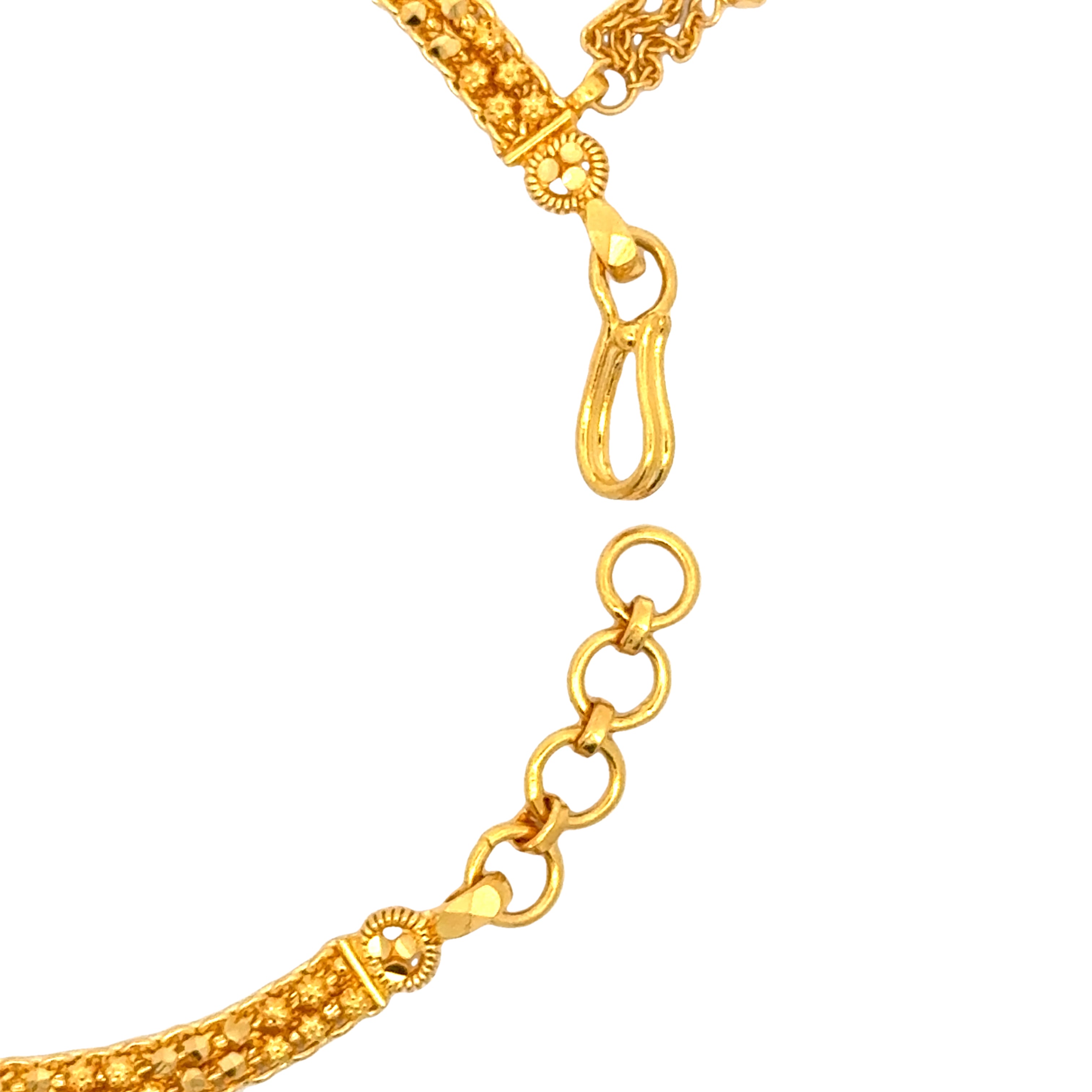 22k Yellow Gold Chain Charm Bracelet measuring 4mm thickness x 7.5 inch length