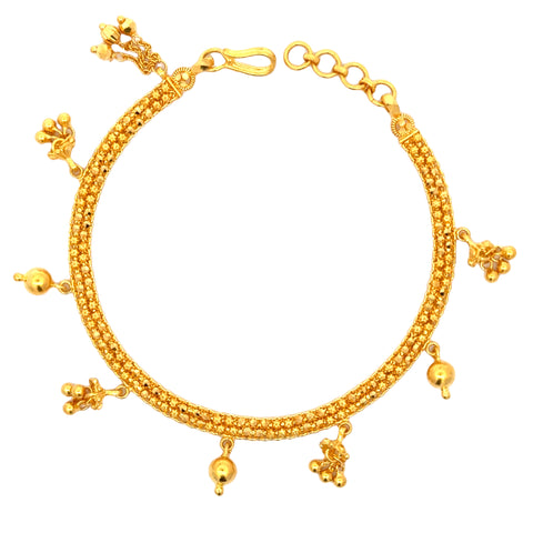 22k Yellow Gold Chain Charm Bracelet measuring 4mm thickness x 7.5 inch length