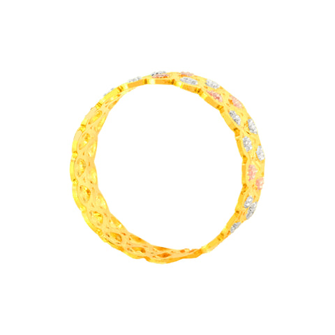 22k Three-Tone Gold Filligree Band Ring in size 7.5 and total gold weight of 3.23g