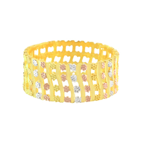 22k Three-Tone Gold Fancy Band Ring in size 8.5 and total gold weight of 4.77g