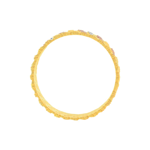 22k Three-Tone Gold Fancy Band Ring in size 8.5 and total gold weight of 4.77g