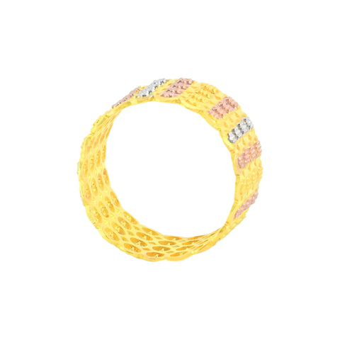 22k Three-Tone Gold Fancy Stunning Ring in size 8 and total gold weight of 4.84g