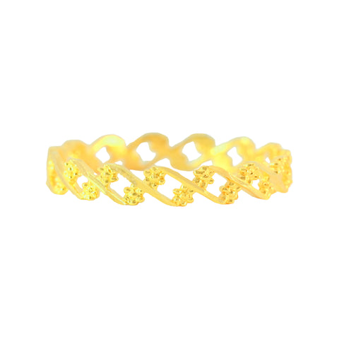 22k Yellow Gold Fancy Ring Band in size 8 and total gold weight of 1.39g