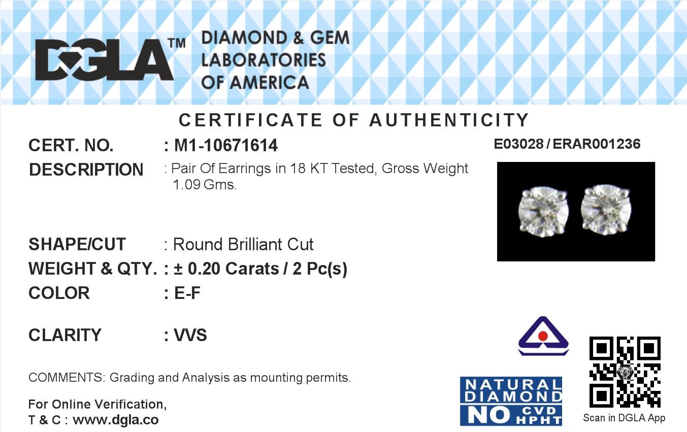 18k White Gold and Diamond Stud with gold weight of 1.09g