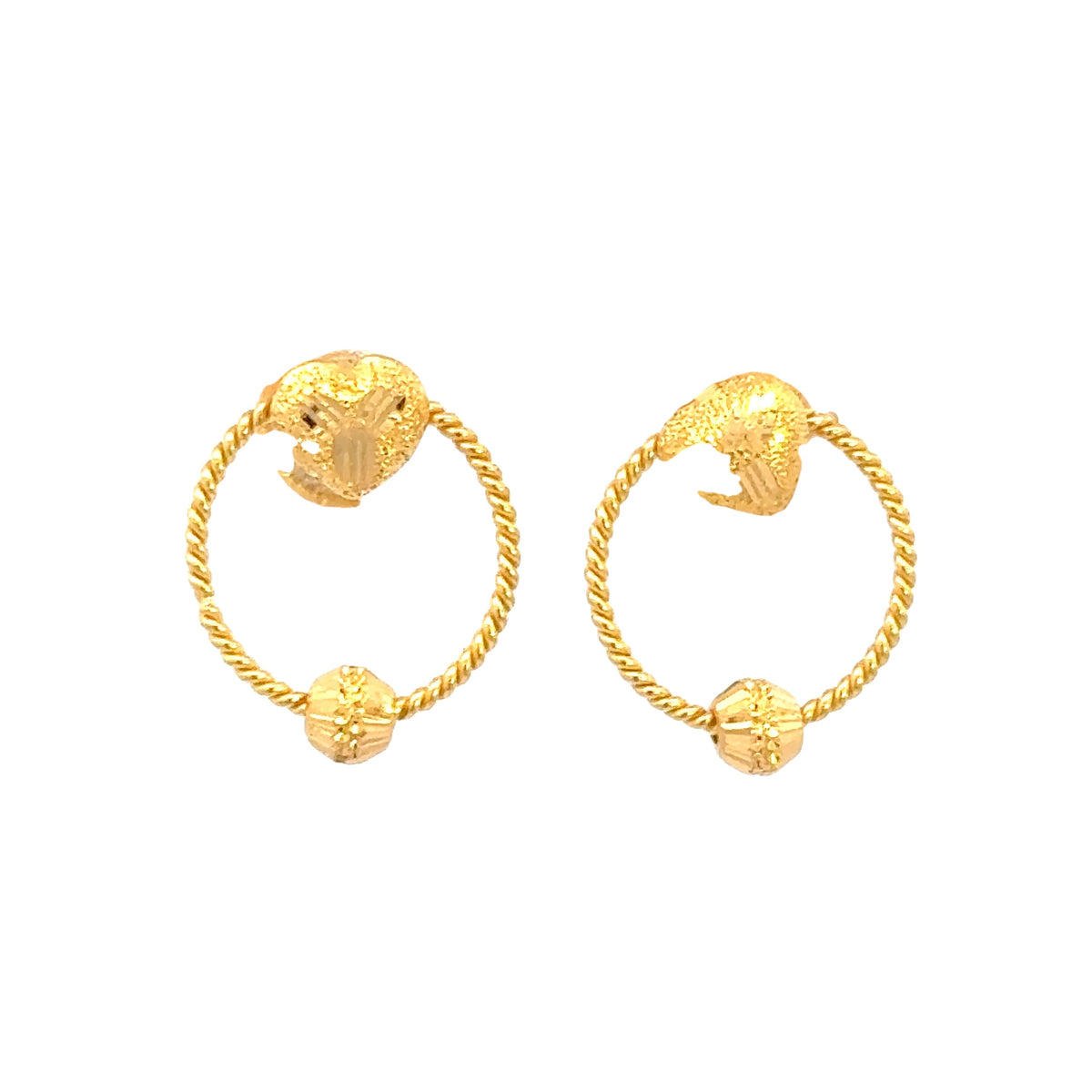 22k Yellow Gold Dangling Earrings with gold weight of 3.3g