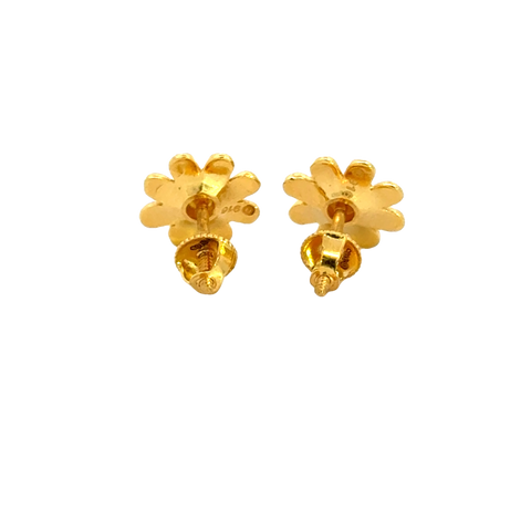 22k Yellow Gold Studs Earrings with gold weight of 2.76g