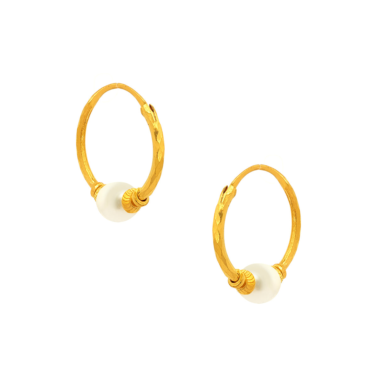 22k Yellow Gold Hoop pearl  Earrings with gold weight of 2.5g