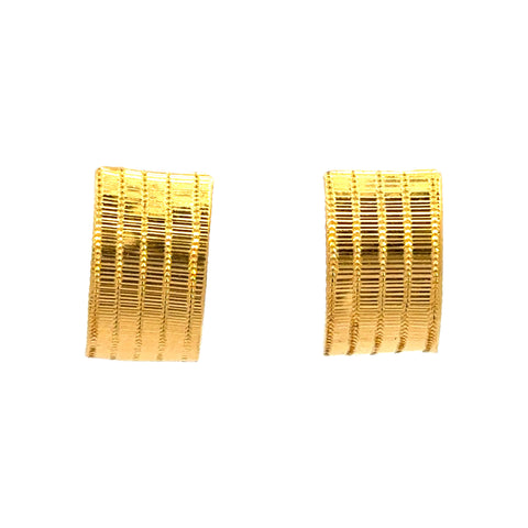 22k Yellow Gold Huggies Earrings with gold weight of 3.76g
