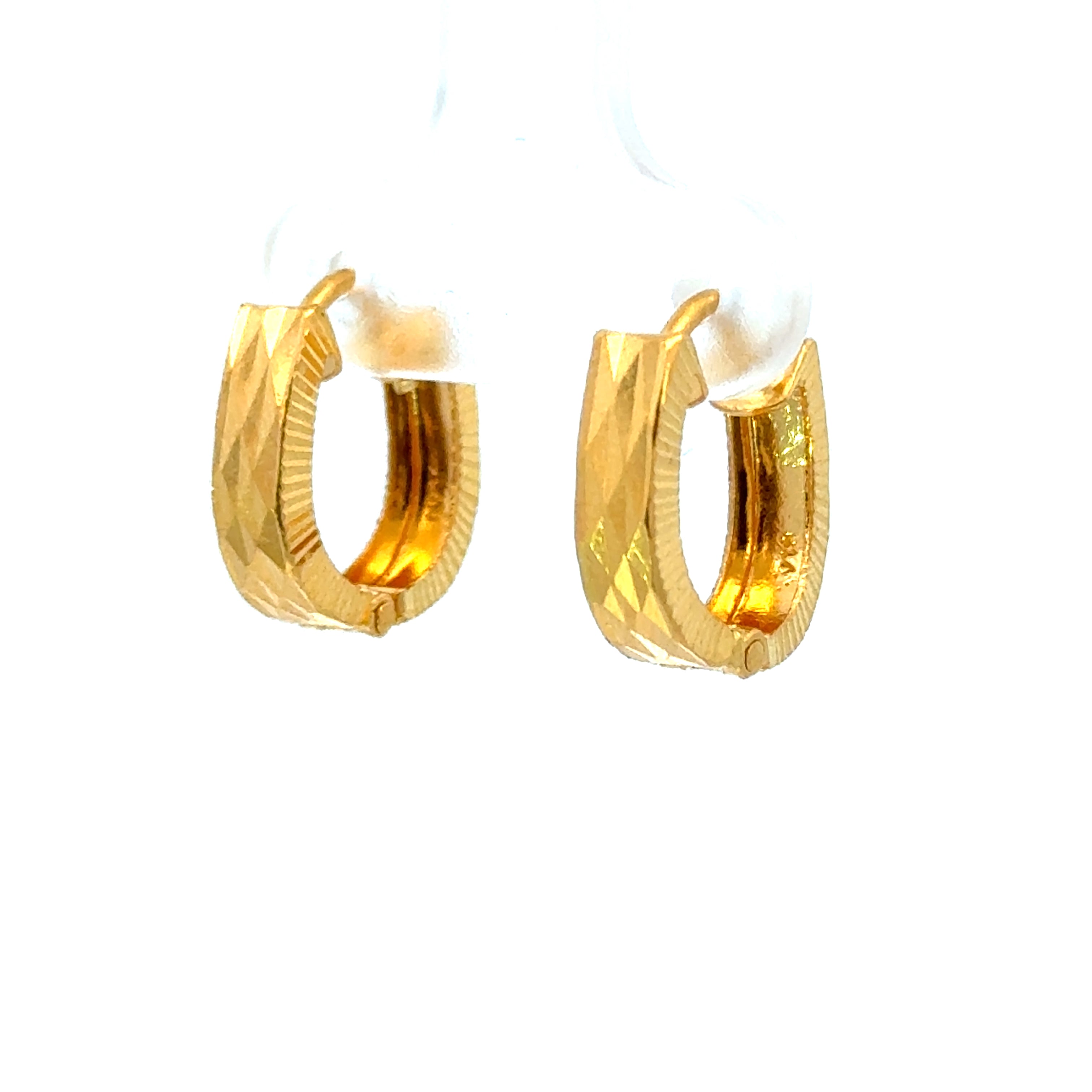 22k Yellow Gold Huggies Earrings with gold weight of 2.88g