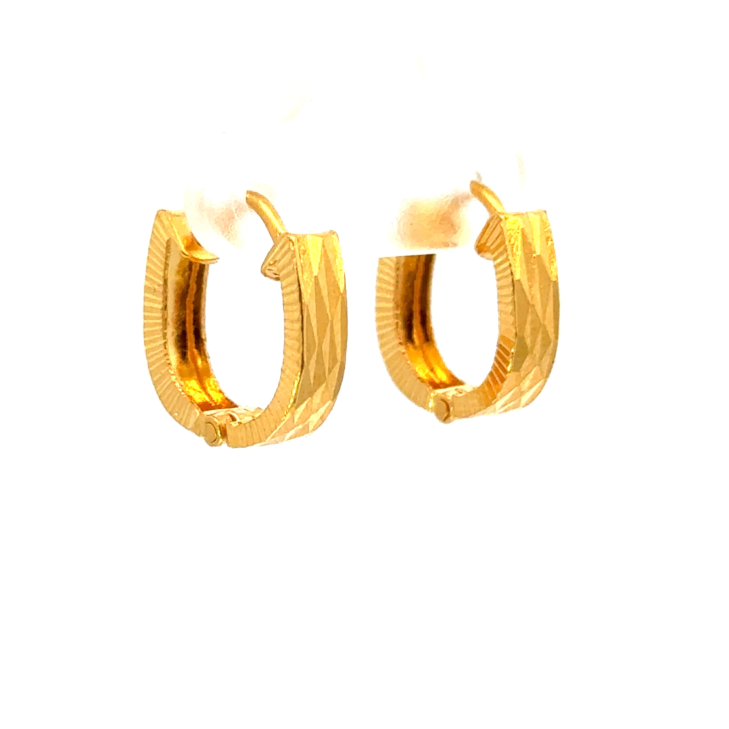 22k Yellow Gold Huggies Earrings with gold weight of 2.88g