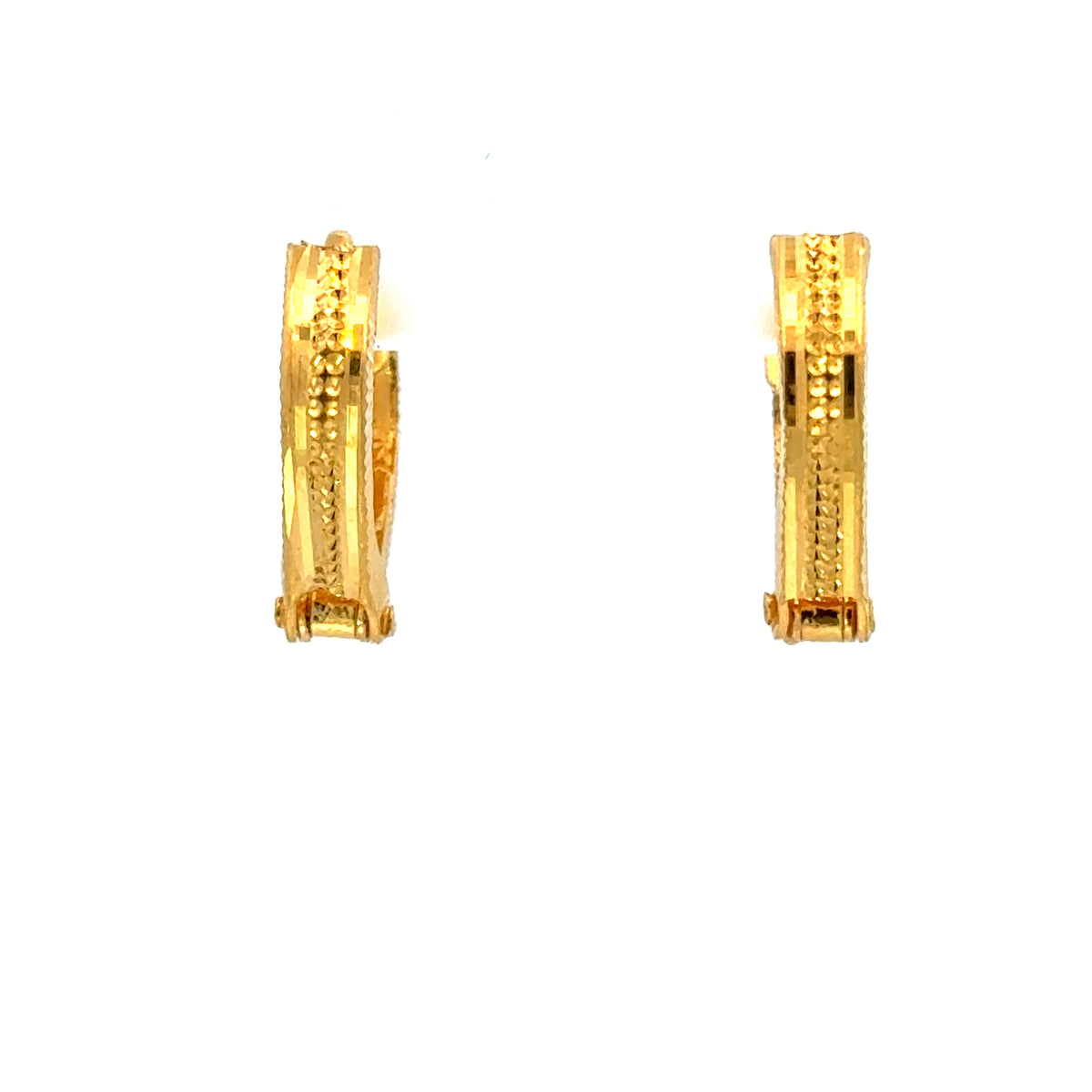 22k Yellow Gold Huggies Earrings with gold weight of 2.57g