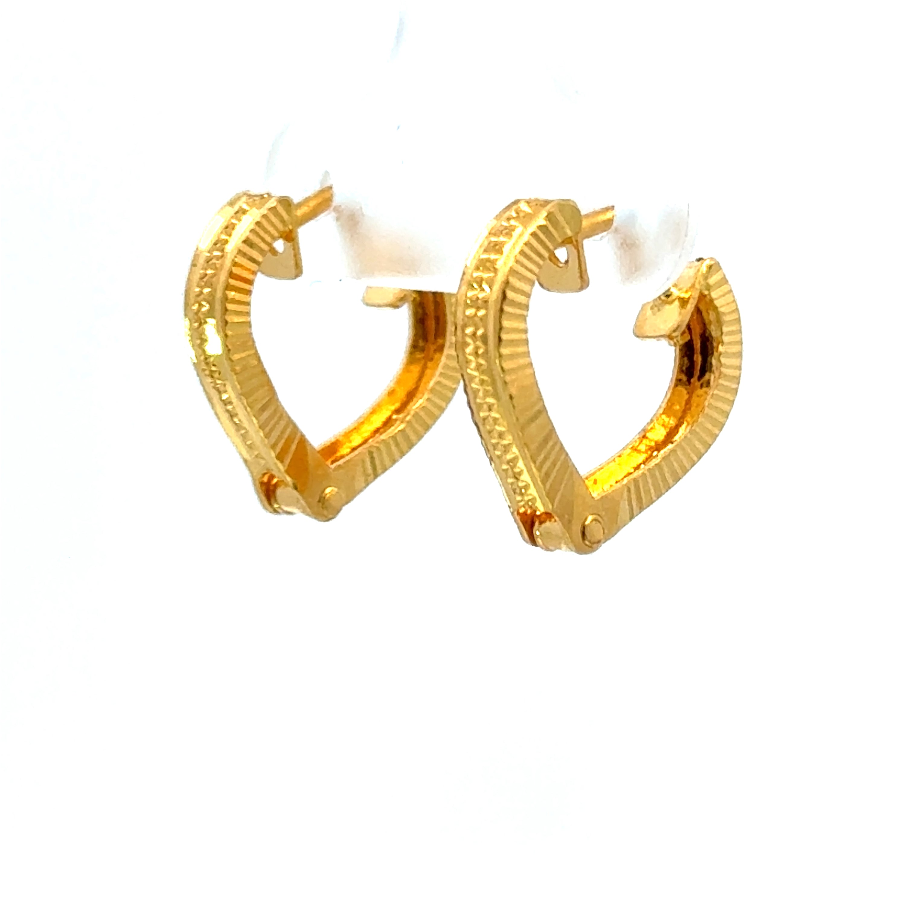 22k Yellow Gold Huggies Earrings with gold weight of 2.57g