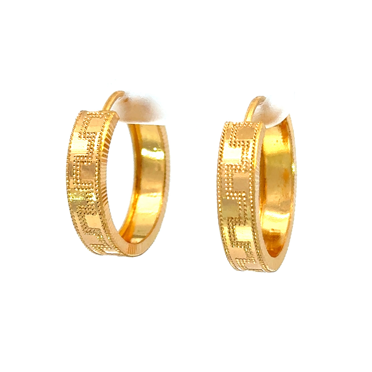 22k Yellow Gold Huggies Earrings with gold weight of 4.16g