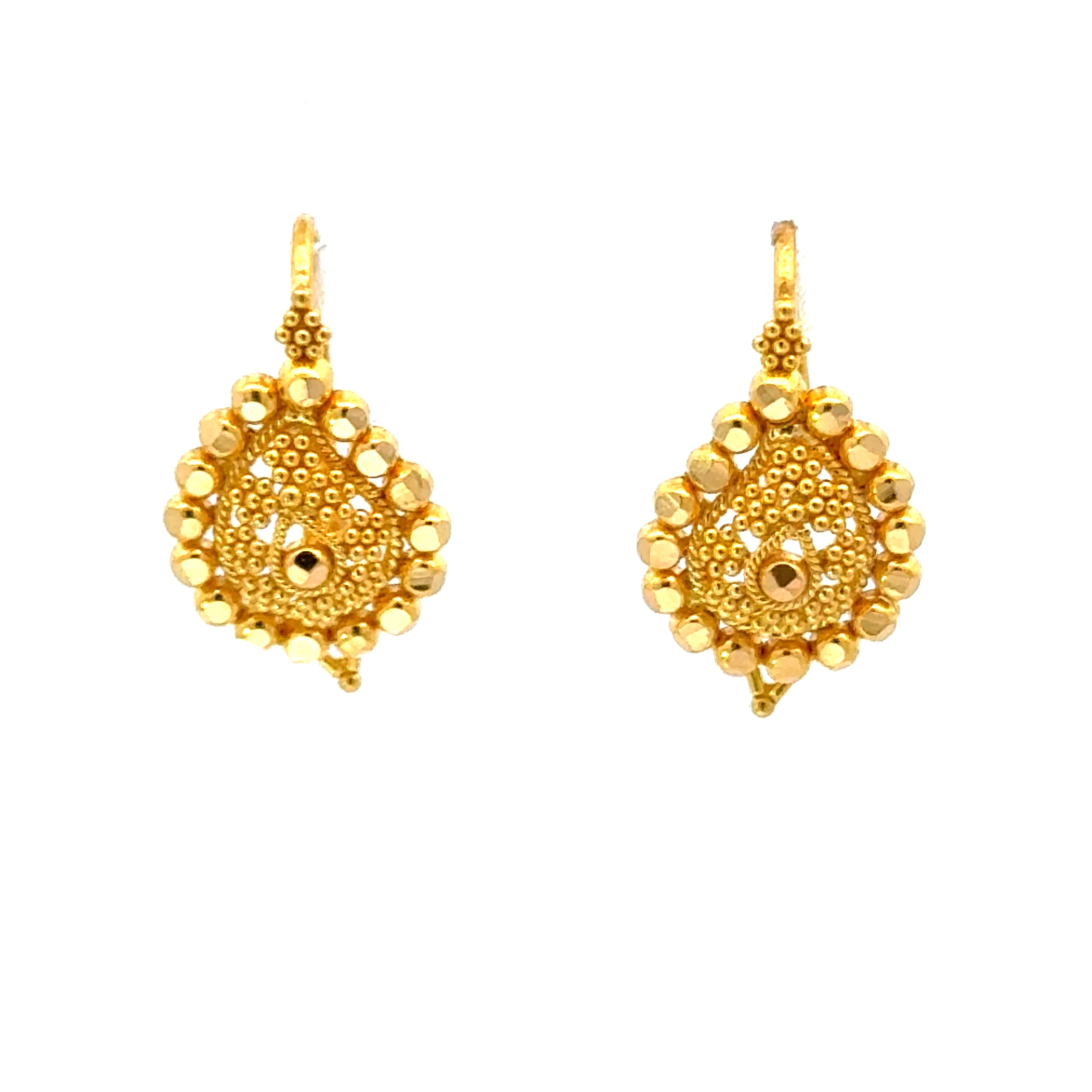 22k Yellow Gold Filigree Earrings with gold weight of 2.57g