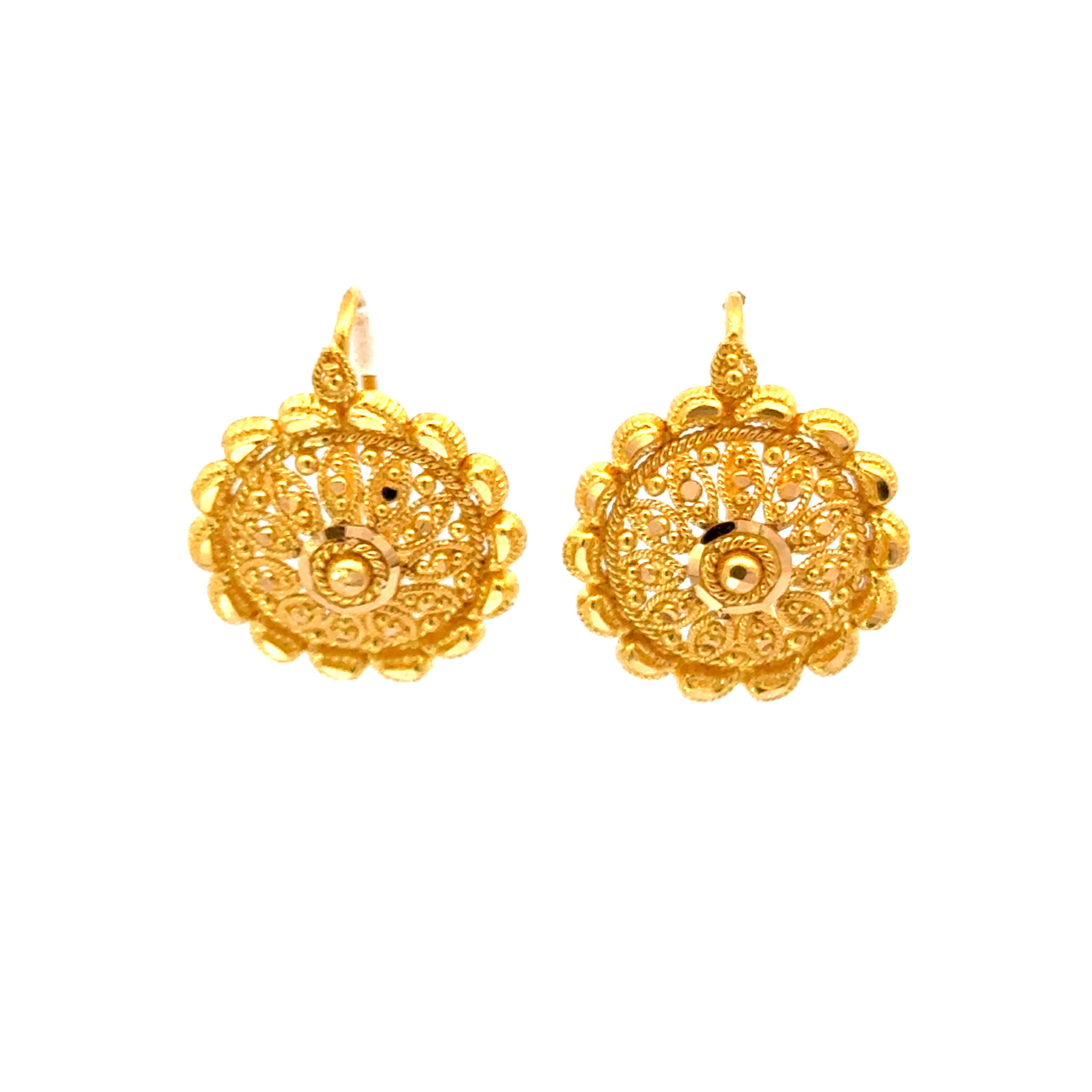 22k Yellow Gold Filigree Earrings with gold weight of 3.85g