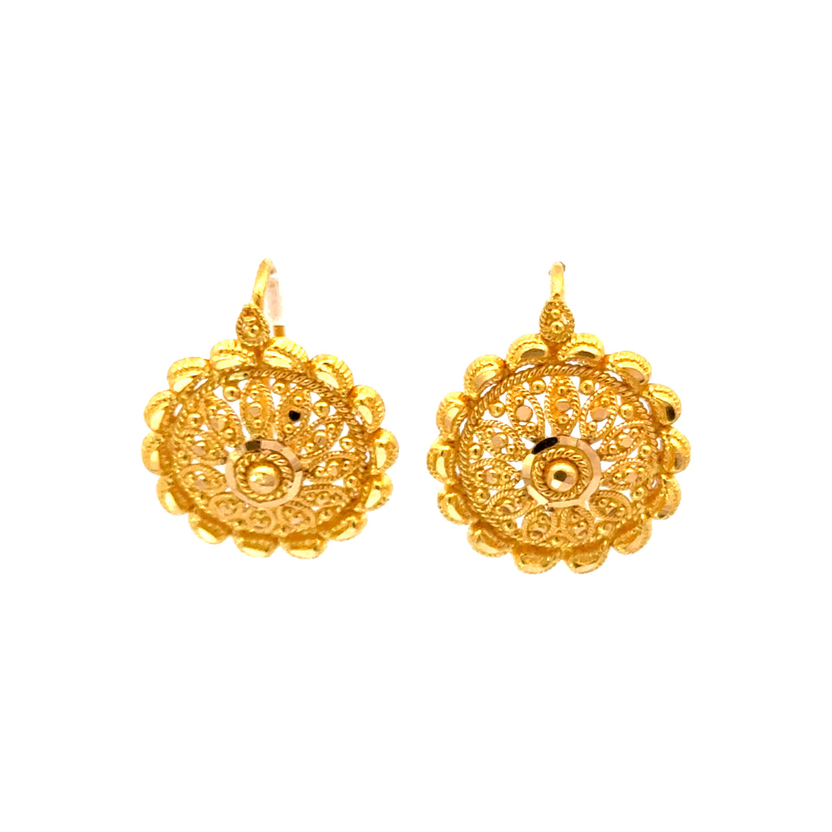 22k Yellow Gold Filigree Earrings with gold weight of 3.85g