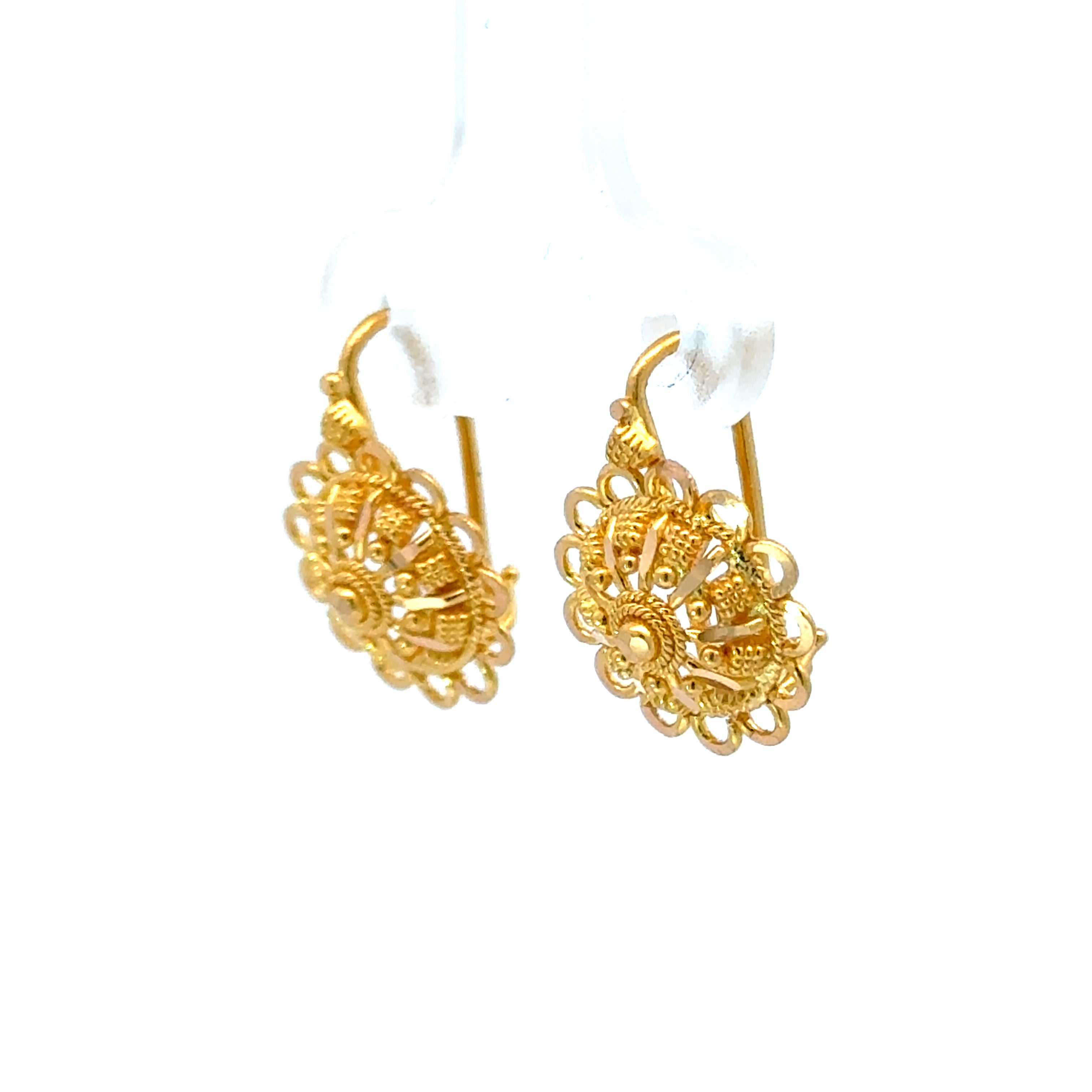 22k Yellow Gold Filigree Earrings with gold weight of 2.72g