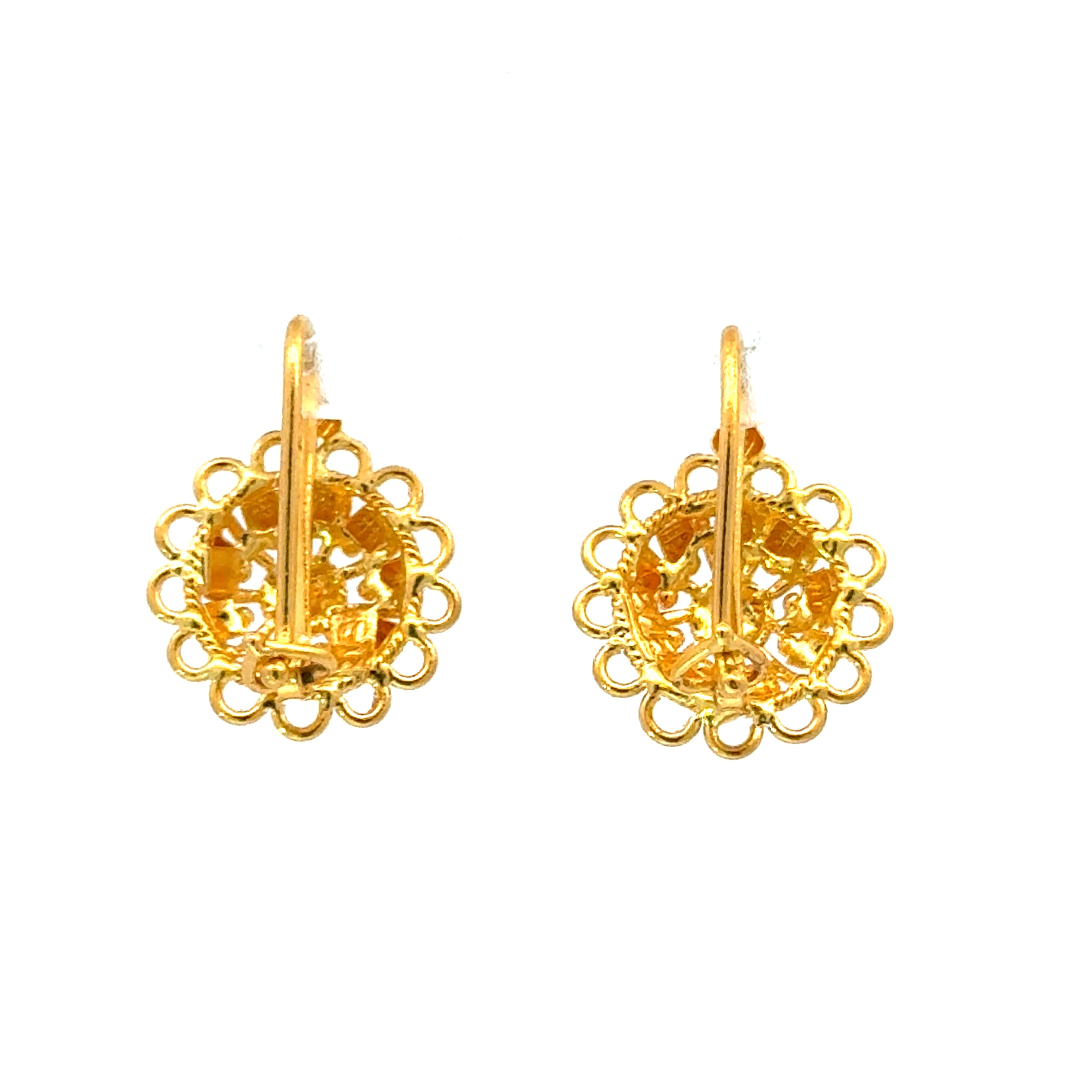 22k Yellow Gold Filigree Earrings with gold weight of 2.72g