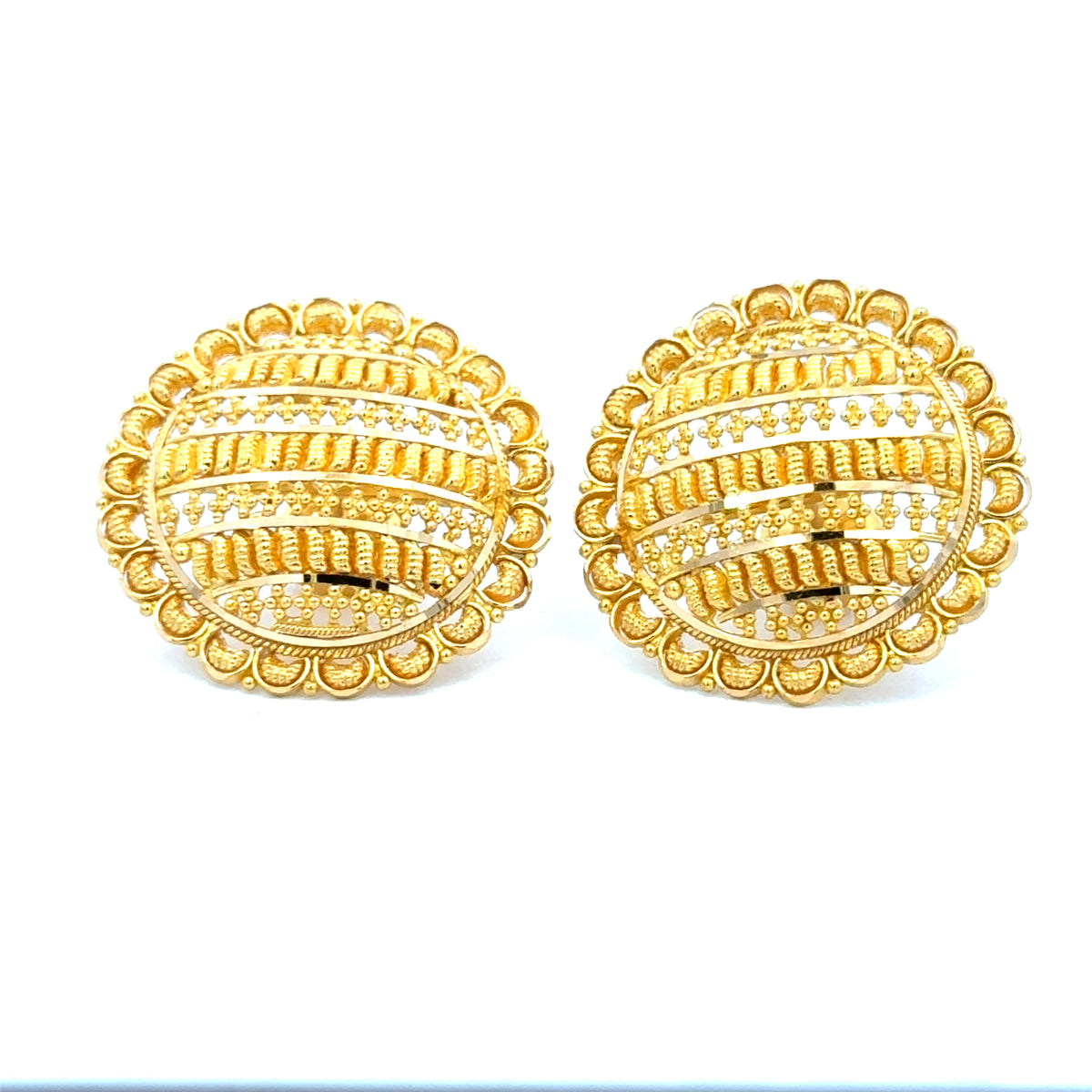 22k Yellow Gold Filigree Oval Earrings with gold weight of 9.18g