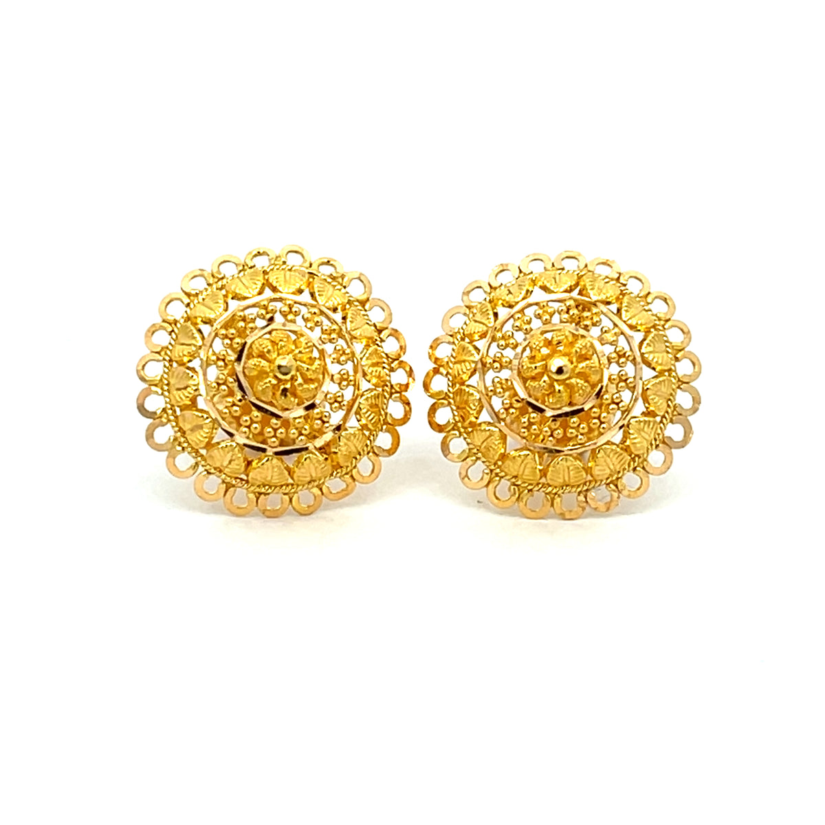 22k Yellow Gold Filigree Medium Earrings with gold weight of 6.72g