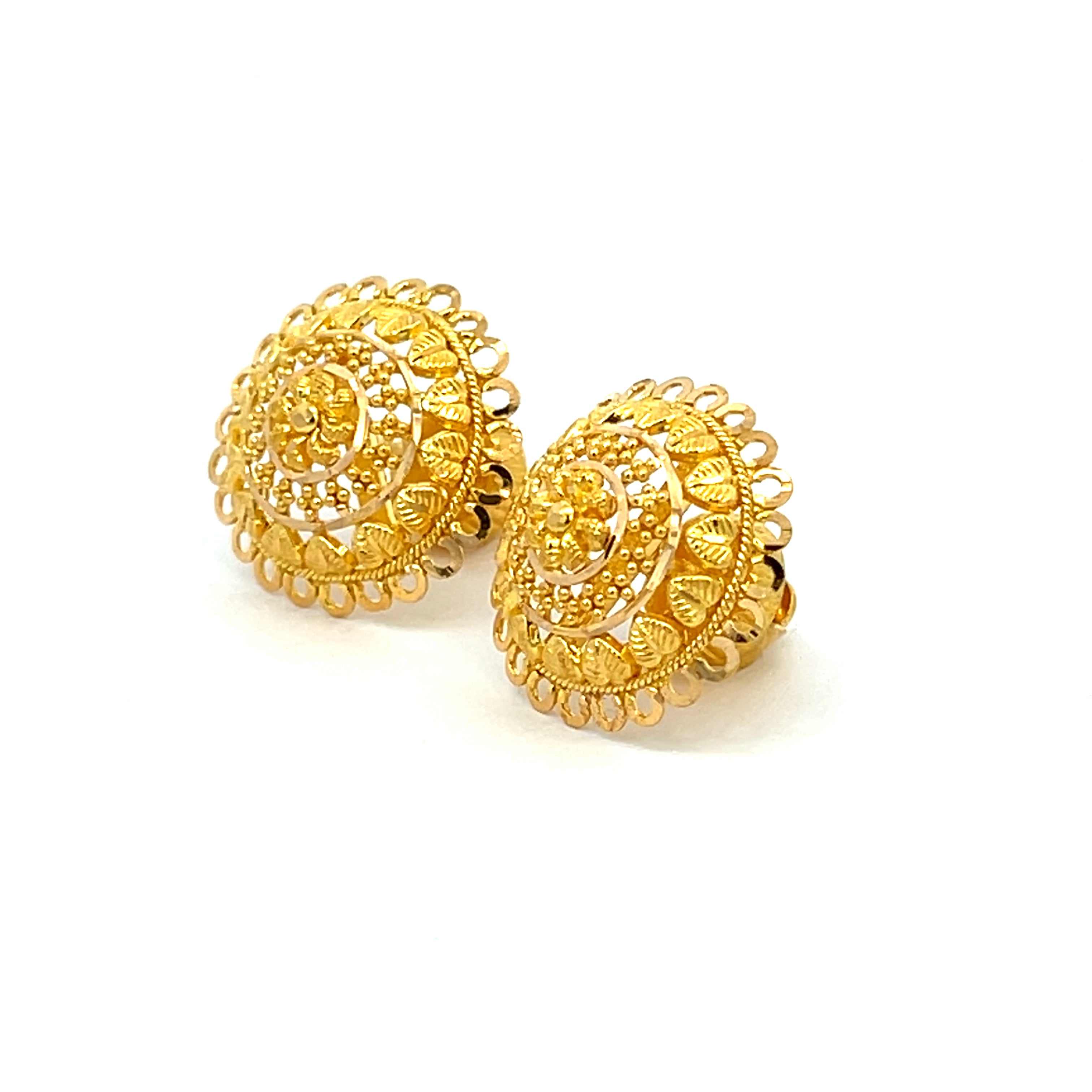 22k Yellow Gold Filigree Medium Earrings with gold weight of 6.72g