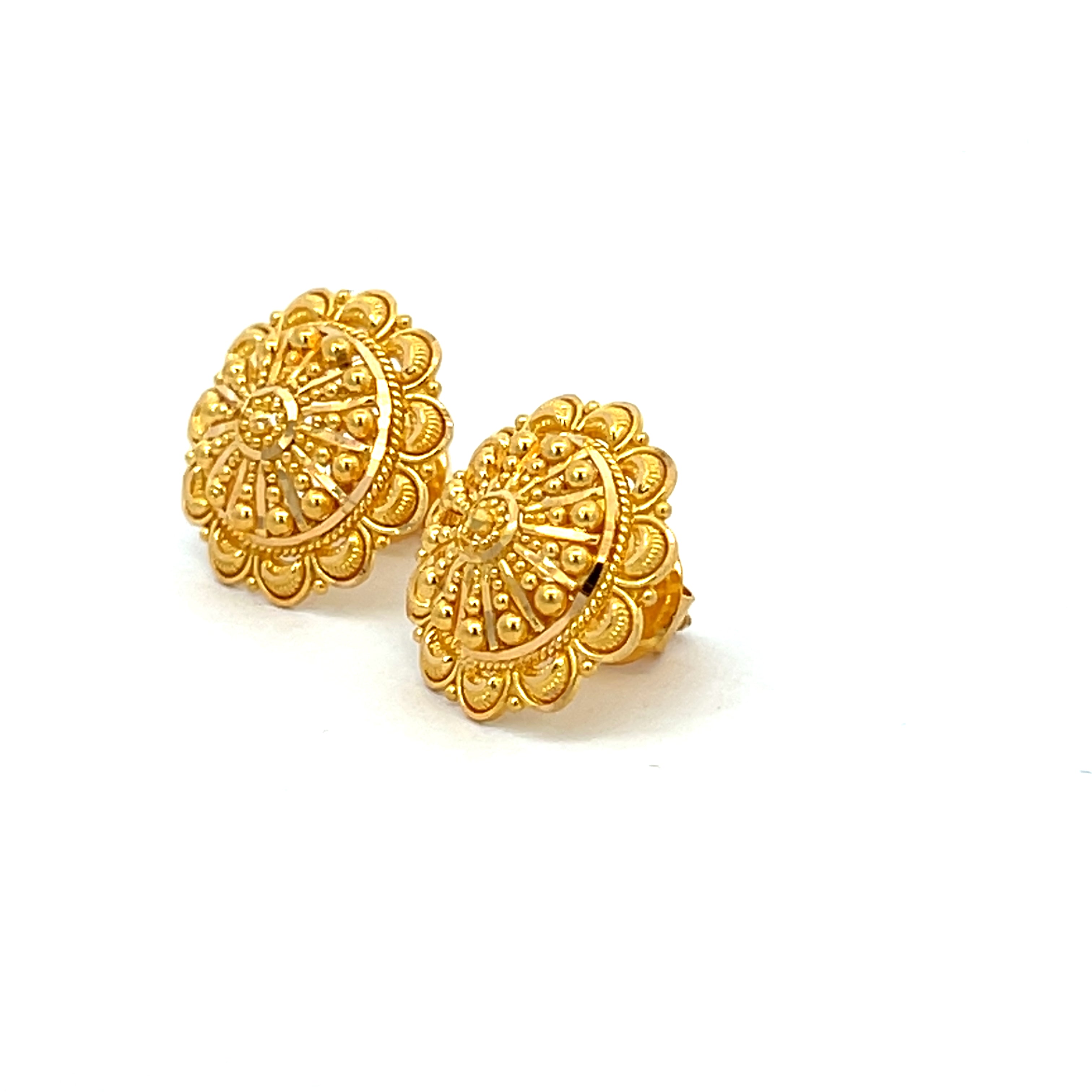 22k Yellow Gold Filigree Medium Earrings with gold weight of 6g