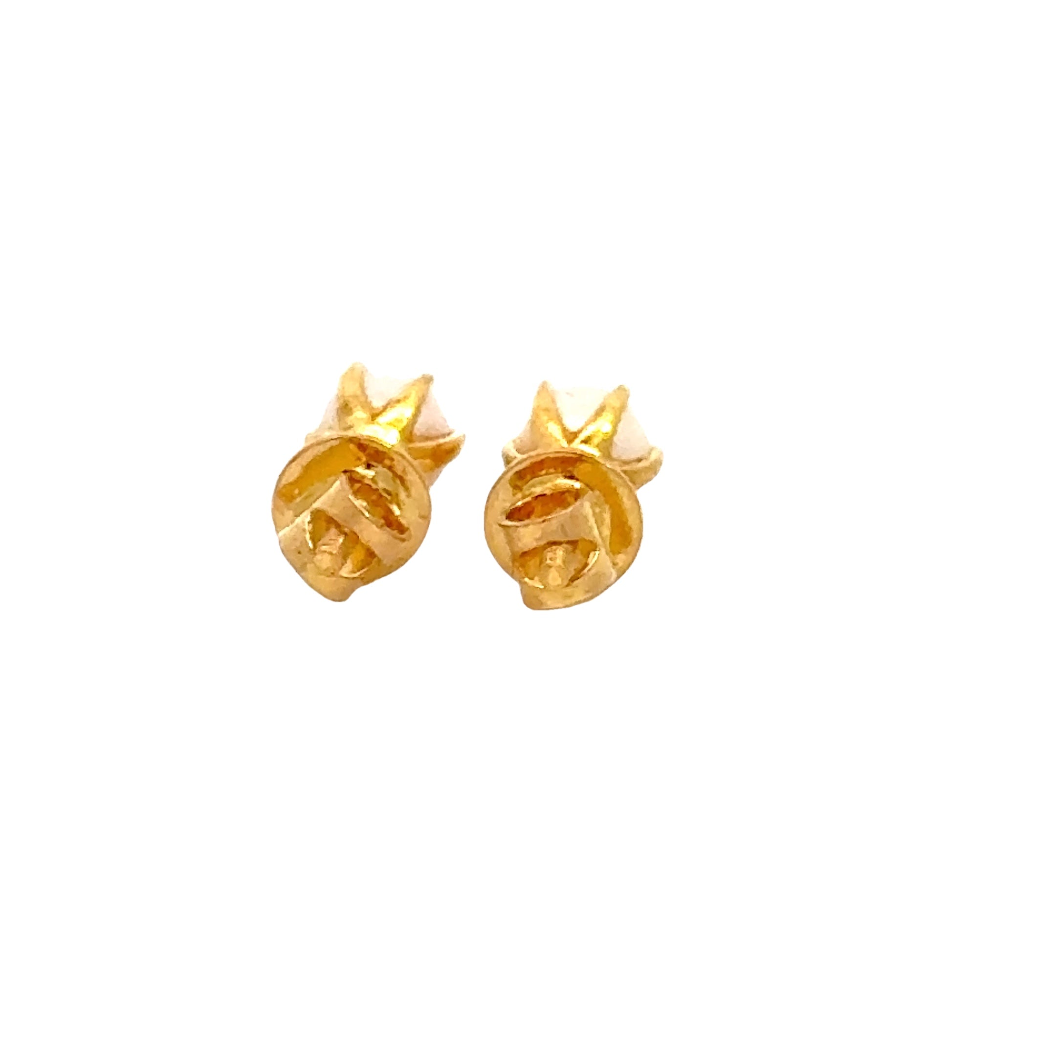 22k Yellow Gold PearlStud Earrings with Pearl with gold weight of 1.38g