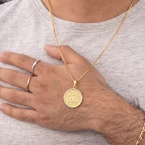 22K Yellow Gold Religious Allah Pendant with gold weight of 1.59g