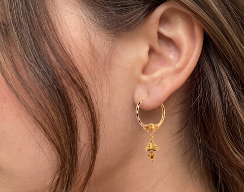 22k Yellow Gold Dangler Earrings with gold weight of 5.47g