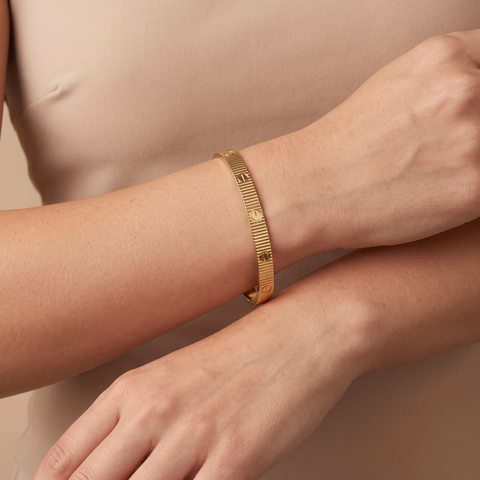 22K Yellow Gold Fancy Bracelets measuring 55mm thickness x 2.4inch length