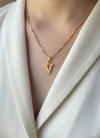 22K Yellow Gold Initial V Pendant with gold weight of 0.79g