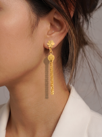 22k Yellow Gold Dangler Earrings with gold weight of 3.75g