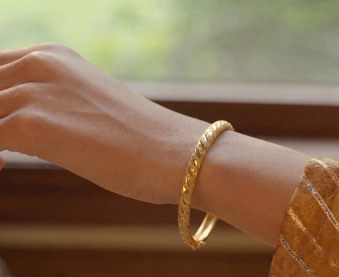 22K Yellow Gold Fancy Bracelets measuring 2.2mm thickness