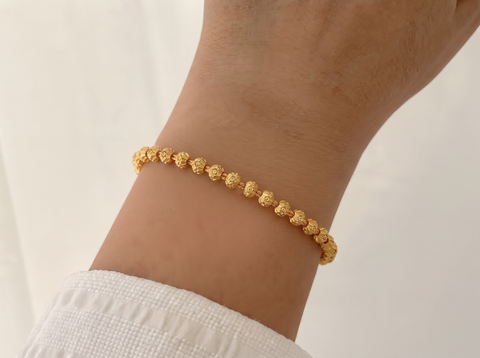 22K Yellow Gold Ball-Bead Bracelet measuring 4mm thickness x 7.5 inch length