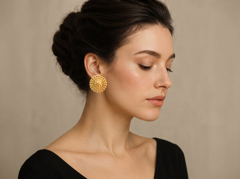 22k Yellow Gold Filigree Earrings with gold weight of 5.82g