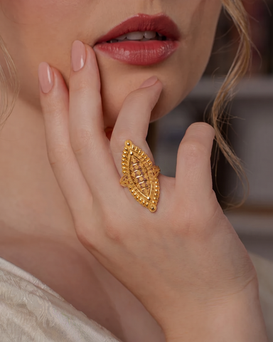 22k Yellow Gold Fancy Marquise Ring in size 7 and total gold weight of 3.31g
