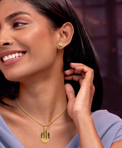 22K Yellow Gold Intricate Fancy Pendant and Earrings Set