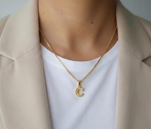 22K Yellow Gold Initial Initial C Pendant with gold weight of 0.72g