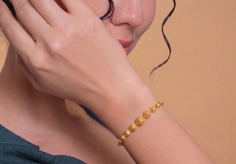 22K Yellow Gold Ball-Bead Bracelet measuring 2.7mm thickness x 7.7 inch length