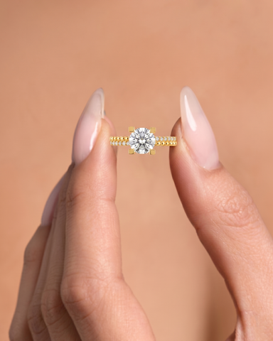 22k Yellow Cubic Zirconia Fancy Ring in size 8 and total gold weight of 2.71g