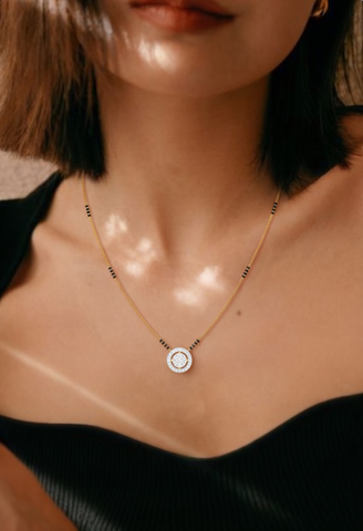18k Yellow Gold and Diamond Mangalsutra Necklace and carat weight of 0.47