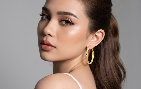 22k Yellow Gold Hoop Earrings with gold weight of 2.11g