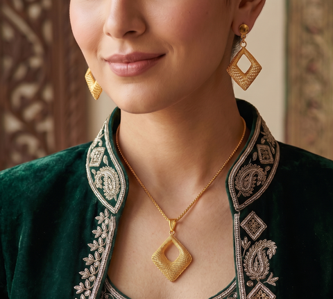 22K Yellow Gold Geometric Pendant and Earrings Set