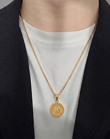 22K Yellow Gold Initial M Pendant with gold weight of 2.01g